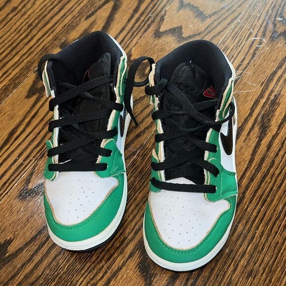 JORDAN 1 RETRO HIGH “LUCKY GREEN” 10C - Picture 3 of 10